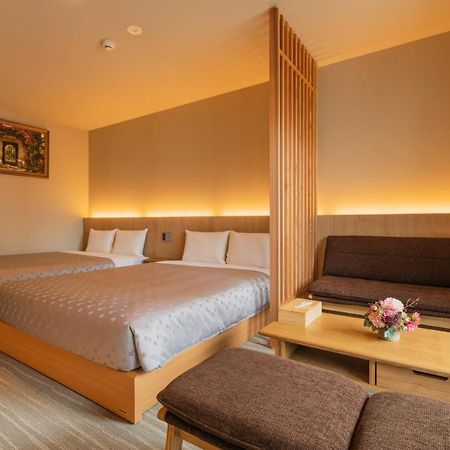 GRAND BASE Fukuoka Tenjin Bagian luar foto