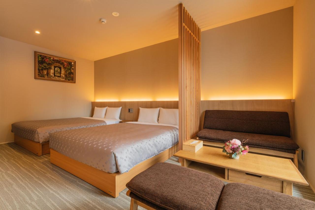GRAND BASE Fukuoka Tenjin Bagian luar foto